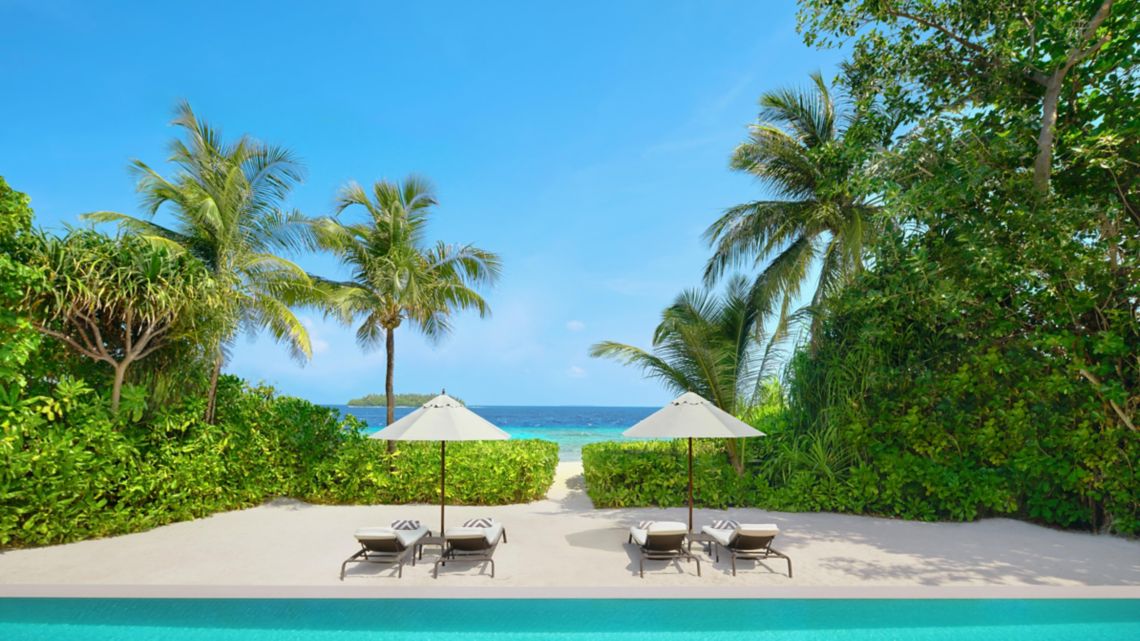 Heavenly Beach Residence with Pool at The Westin Maldives Miriandhoo Resort thumbnail 7